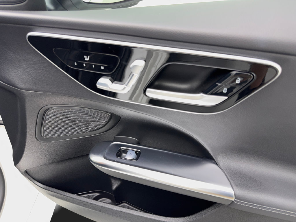 Used 2023 Mercedes-Benz C 300 Sedan image 48