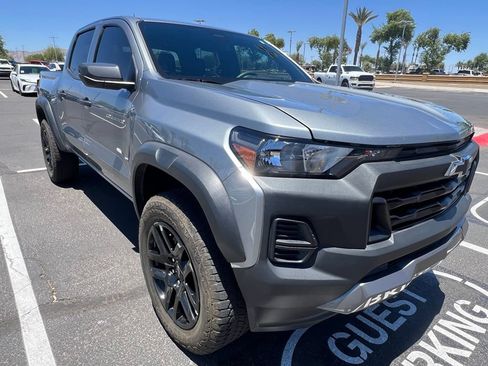 Used 2025 Chevrolet Colorado Trail Boss AWD/4WD image 2
