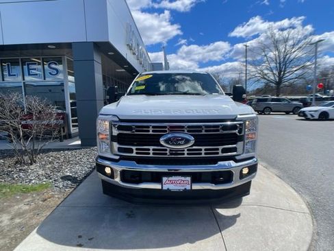 Certified 2025 Ford F250 XLT AWD/4WD image 3