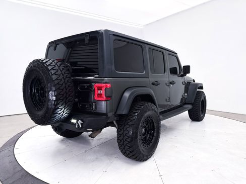 Used 2019 Jeep Wrangler Unlimited Sport S AWD/4WD image 16