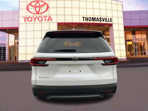 New 2024 Toyota Grand Highlander Limited image 6