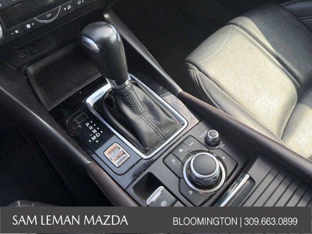 Used 2018 MAZDA MAZDA3 Touring FWD image 4