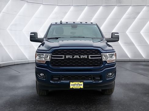 Used 2024 RAM 3500 Big Horn w/ Sport Appearance Package AWD/4WD image 9