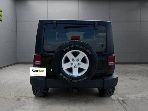 Used 2018 Jeep Wrangler Sport AWD/4WD image 3