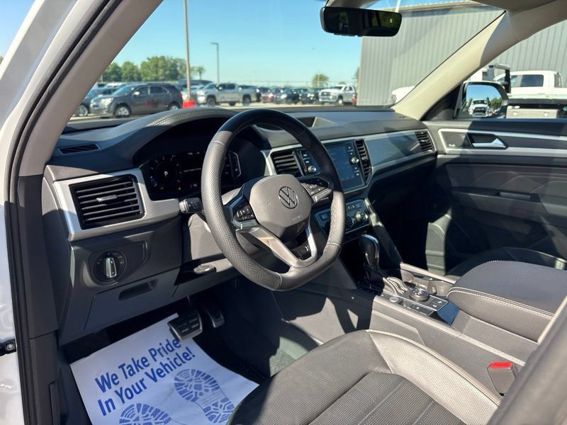 Used 2023 Volkswagen Atlas SEL Premium AWD/4WD image 24