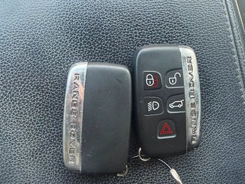 Used 2016 Land Rover Range Rover Evoque SE Premium AWD/4WD image 18