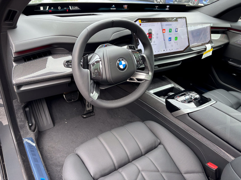 New 2027 BMW 740i xDrive w/ Executive Package AWD/4WD image 14