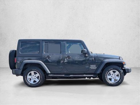 Used 2017 Jeep Wrangler Unlimited Sport w/ Quick Order Package 24S AWD/4WD image 4