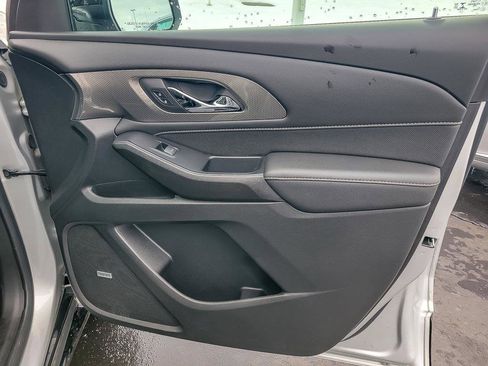Certified 2022 Chevrolet Traverse Premier w/ Redline Edition image 23