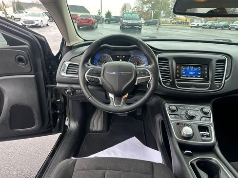Used 2015 Chrysler 200 Limited w/ Convenience Group image 15