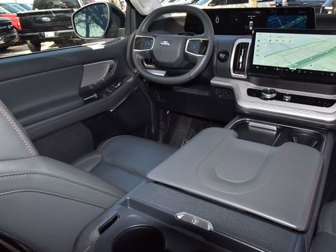 Certified 2025 Ford Expedition Max Active image 16