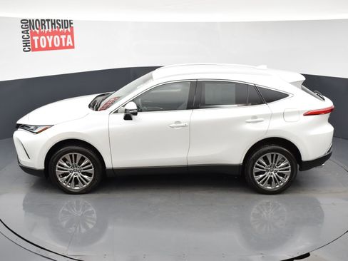 Used 2023 Toyota Venza Limited image 26
