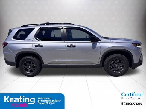 Used 2024 Honda Pilot TrailSport image 5