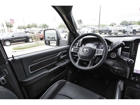 Used 2025 RAM 2500 Laramie image 6