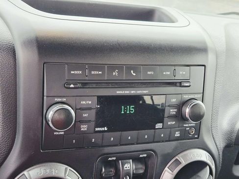 Used 2017 Jeep Wrangler Unlimited Sport w/ Quick Order Package 24S image 28