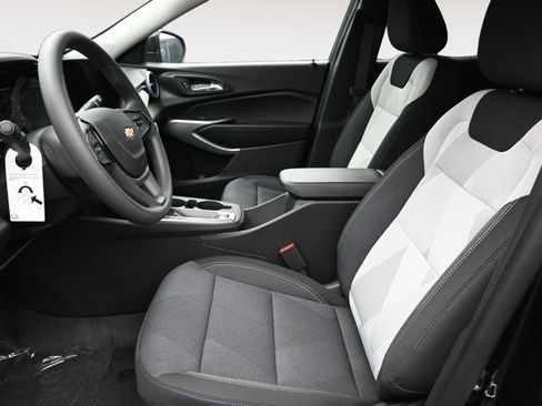 New 2026 Chevrolet Trax LS w/ LS Convenience Package FWD image 17