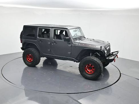 Used 2017 Jeep Wrangler Unlimited Rubicon AWD/4WD image 39