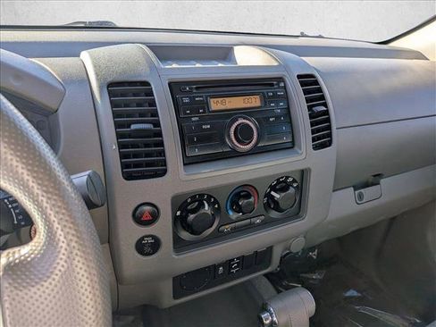 Used 2013 Nissan Frontier S image 13