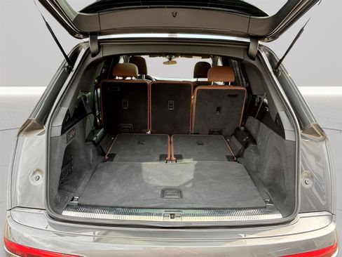 Used 2020 Audi Q7 3.0T Prestige image 35