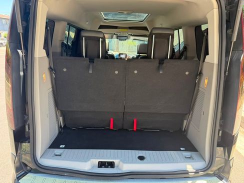 Used 2019 Ford Transit Connect Titanium w/ Titanium Premium Package FWD image 22