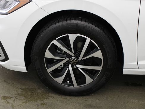 Used 2026 Volkswagen Jetta S FWD image 25