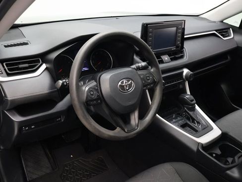 Certified 2020 Toyota RAV4 XLE w/ Convenience Package FWD image 15
