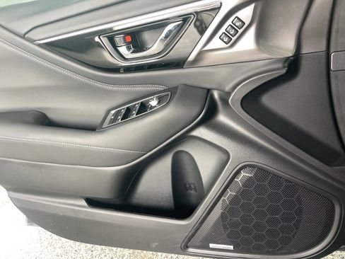 Used 2023 Subaru Legacy Limited image 9