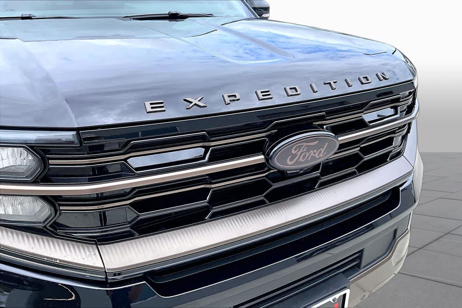 Used 2025 Ford Expedition King Ranch AWD/4WD image 28