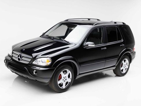 Used 2002 Mercedes-Benz ML 55 AMG 4MATIC image 1