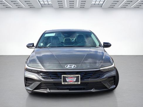 New 2026 Hyundai Elantra SEL Sport FWD image 2