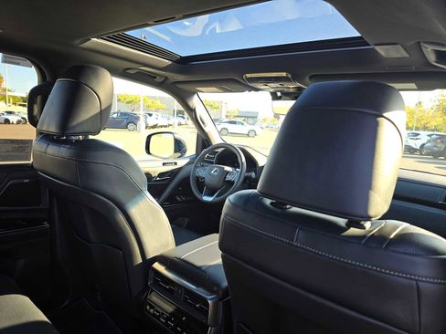 New 2025 Lexus LX 600 4WD w/ Premium Package image 15