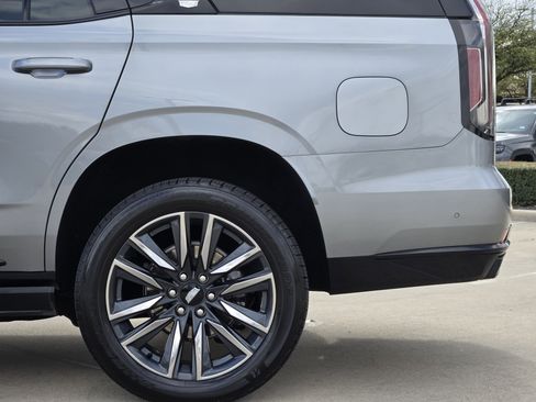 Used 2024 Cadillac Escalade Sport Platinum image 13