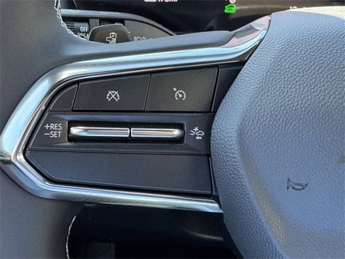 New 2026 Chevrolet Equinox EV LT image 14