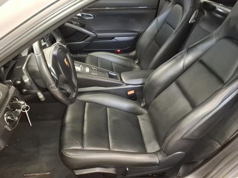 Used 2016 Porsche Cayman RWD image 17