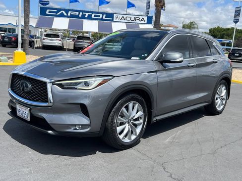 Used 2020 INFINITI QX50 Luxe w/ Navigation Package AWD/4WD image 3