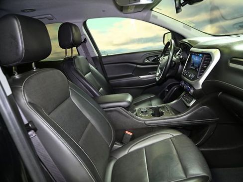 Used 2023 GMC Acadia SLT image 61