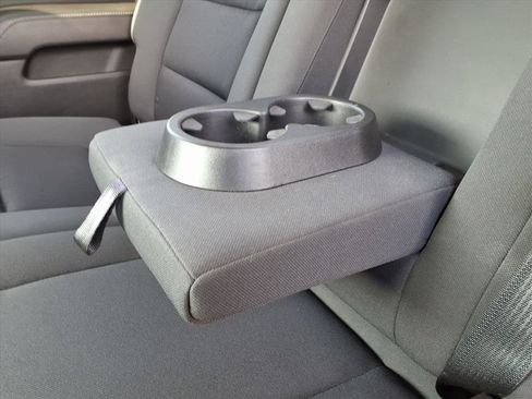 Used 2018 Chevrolet Silverado 1500 LT w/ All Star Edition image 35