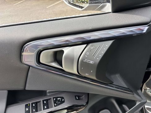 Used 2026 BMW X3 xDrive30 w/ Premium Package image 12