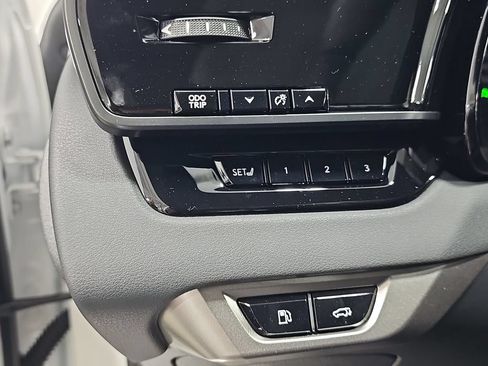 New 2026 Lexus RX 450h AWD image 25