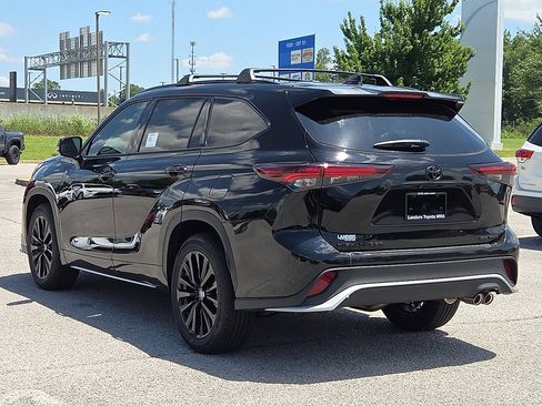New 2026 Toyota Highlander XSE AWD/4WD image 3