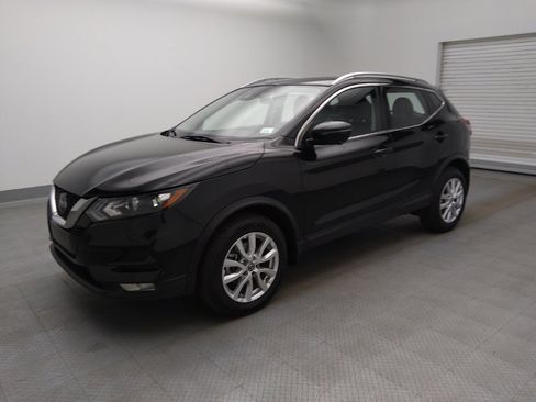 Used 2022 Nissan Rogue Sport SV w/ Technology Package AWD/4WD image 2