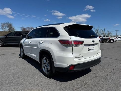 Used 2015 Toyota Highlander Limited Platinum AWD/4WD image 4