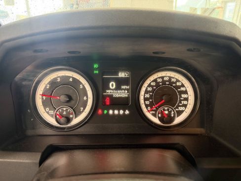 Used 2014 RAM 1500 Express AWD/4WD image 15