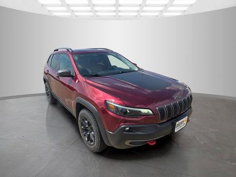 Used 2021 Jeep Cherokee Trailhawk w/ Sun, Sound & Nav Group AWD/4WD image 2