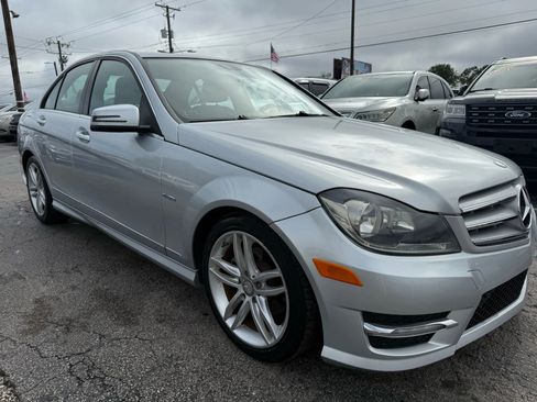 Used 2012 Mercedes-Benz C 250 Sedan image 4