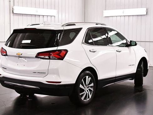 Used 2022 Chevrolet Equinox Premier image 7