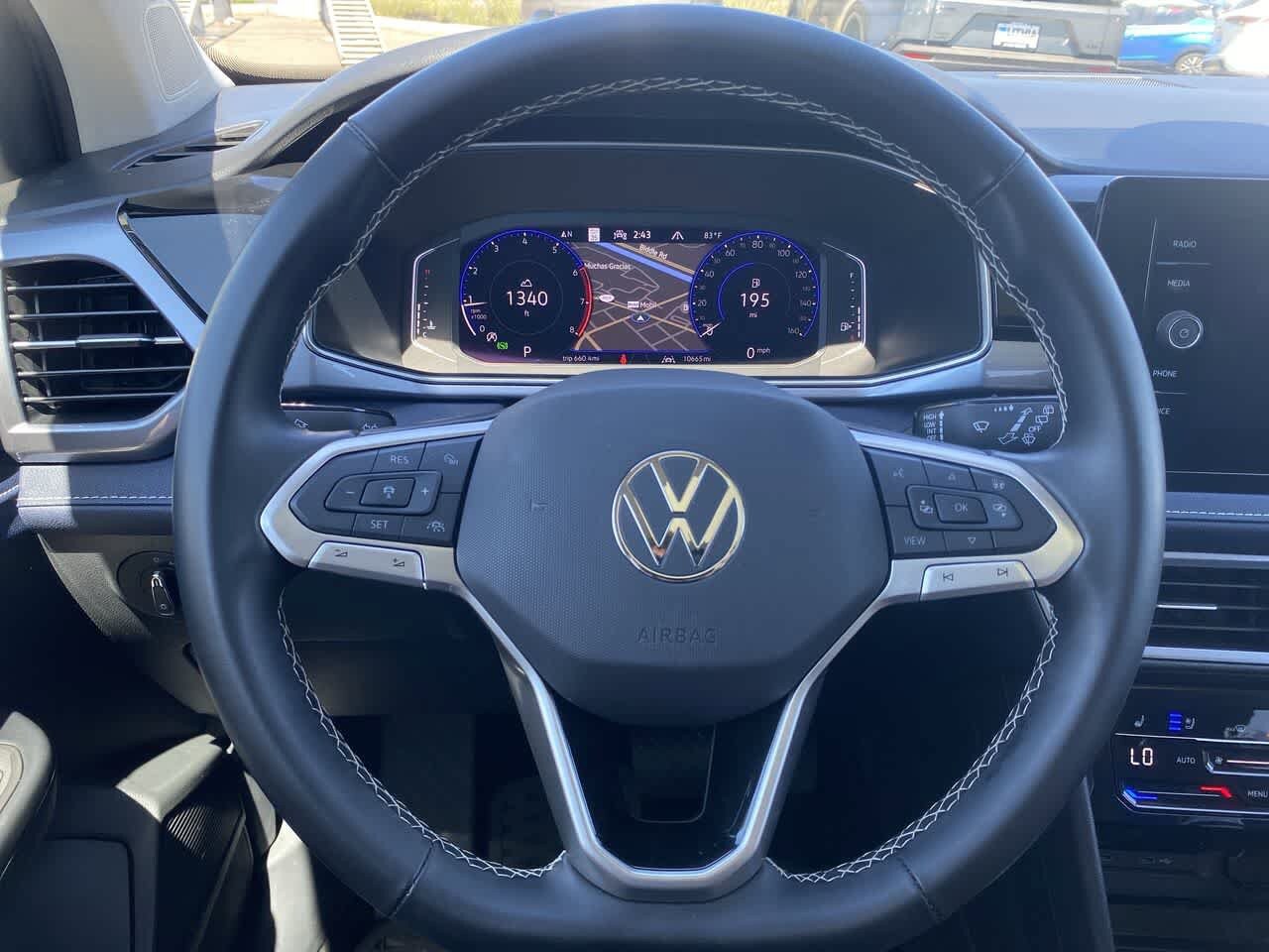 Used 2025 Volkswagen Taos SEL AWD/4WD image 14