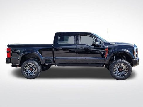 New 2026 Ford F250 Lariat w/ Black Appearance Package image 11