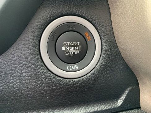 Used 2022 RAM 1500 Laramie image 32