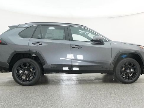 New 2025 Toyota RAV4 SE image 27